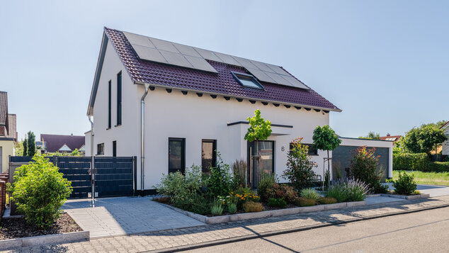 Außenansicht von Haus Tesche: Straßensicht