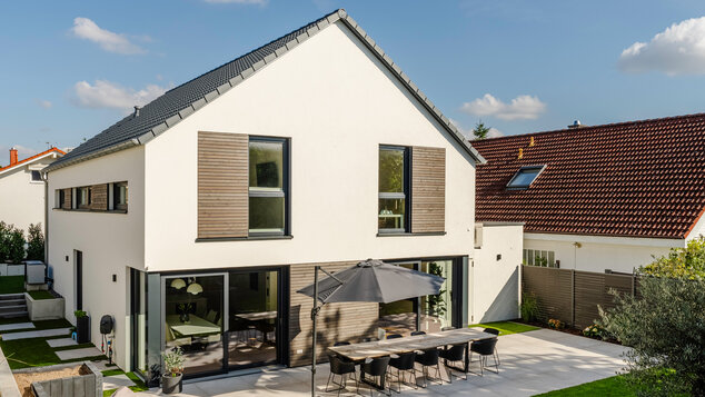 Außenansicht von Haus Lehringer: Gartensicht