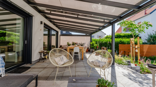 Außenansicht von Haus Greifenstein: Gartensicht